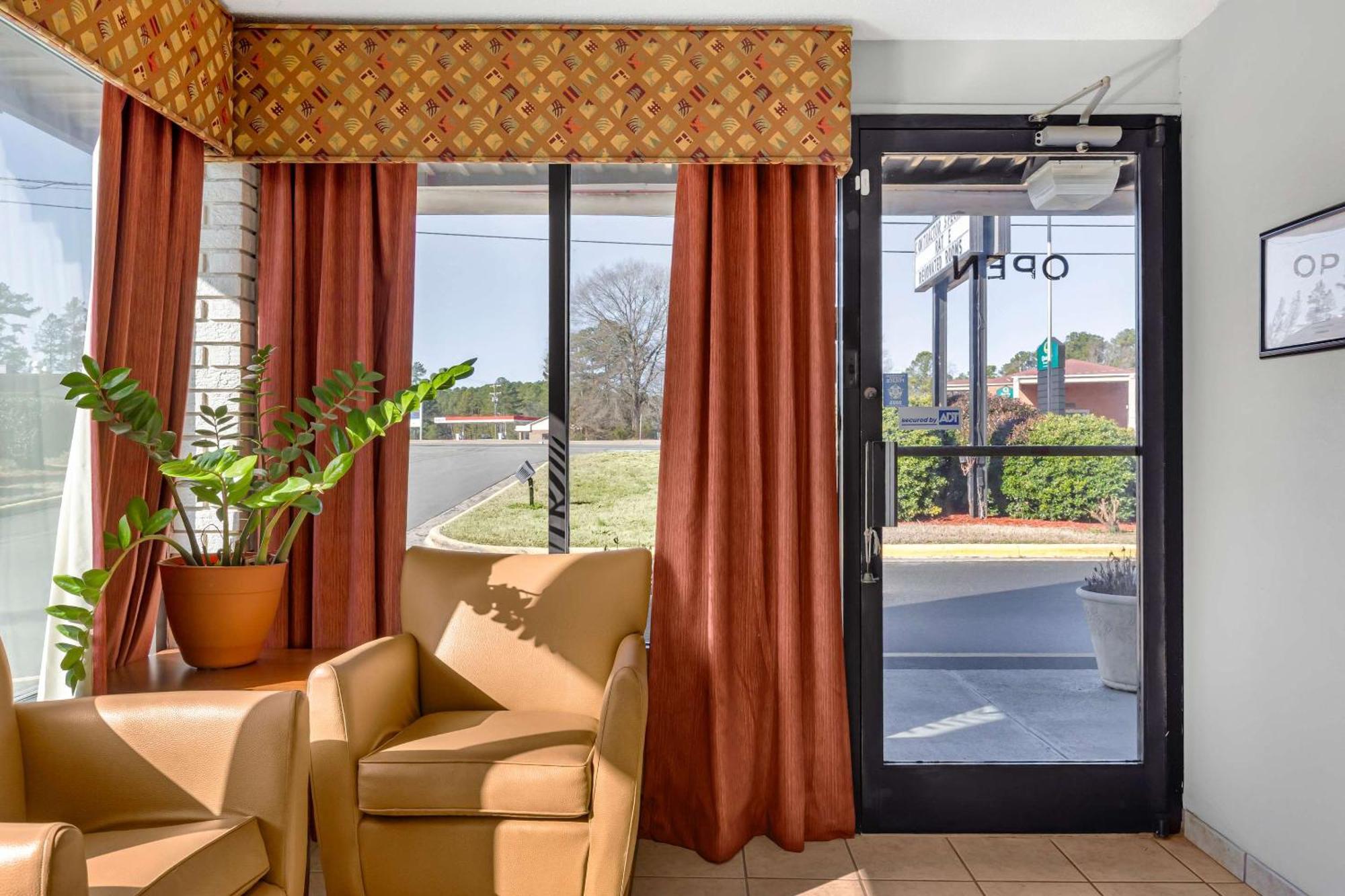 Econo Lodge Creedmoor Εξωτερικό φωτογραφία